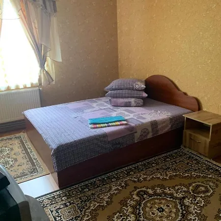 зґарда Gæstehus Yaremche